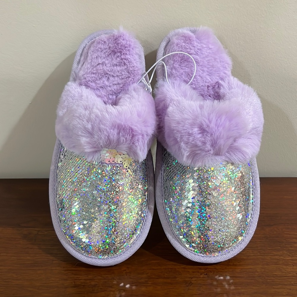 Children’s place slippers
